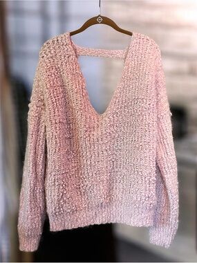 Forever 21 Blush Pink V-Neck Chunky Knit Sweater with Back Strap